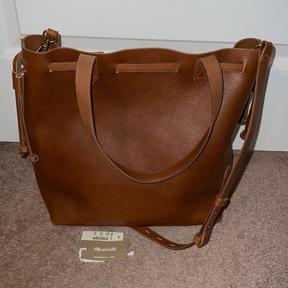 Madewell Transport Bucket Tote English Saddle